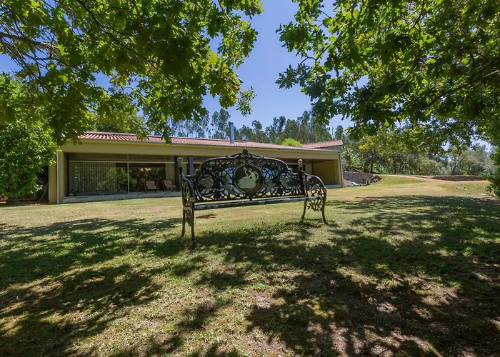 Aldeamento Turístico Oak Hill Gerês, Portugal *